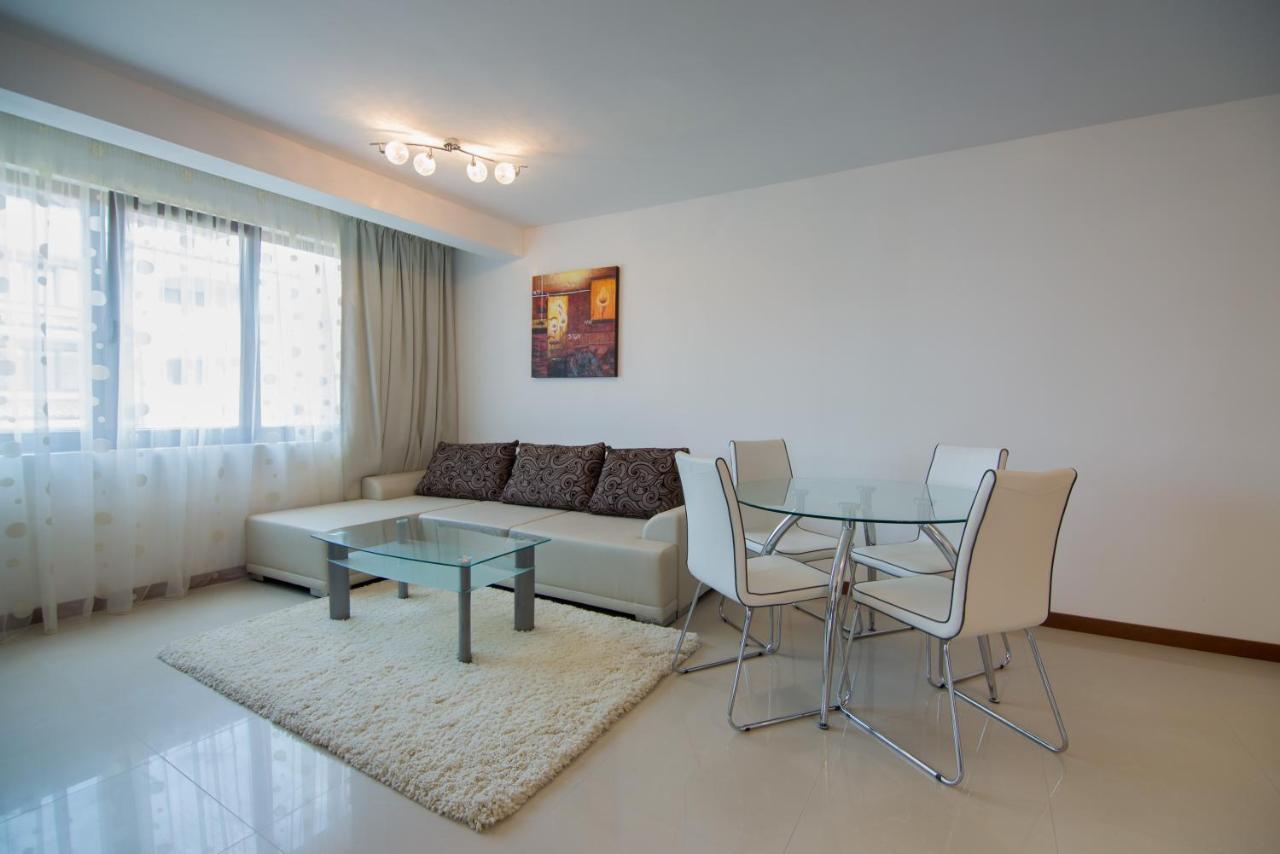 Mia Cassa Apartment สวิติ วลัส ภายนอก รูปภาพ