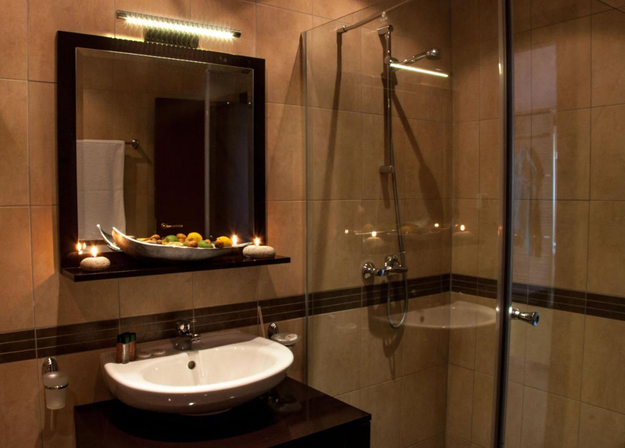 Mia Cassa Apartment สวิติ วลัส ภายนอก รูปภาพ