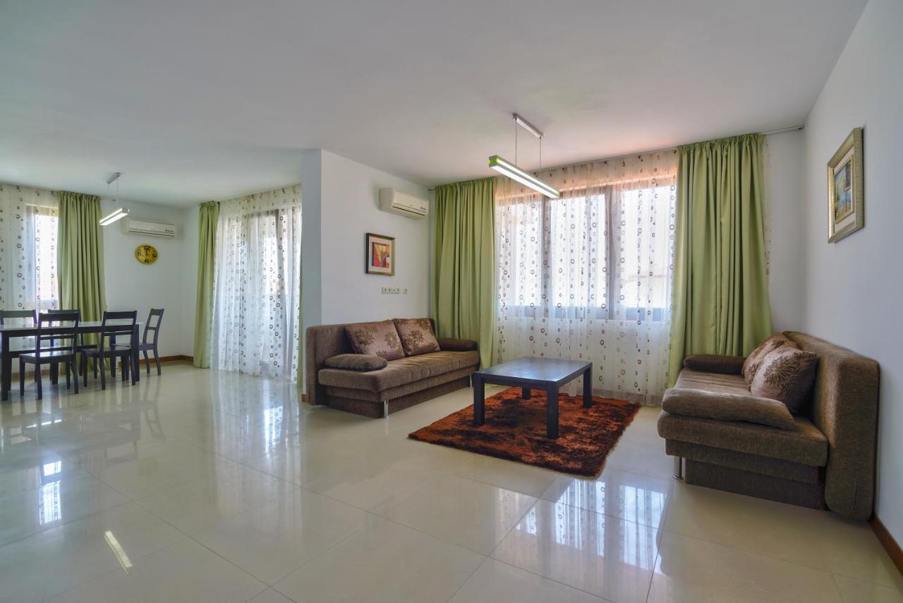Mia Cassa Apartment สวิติ วลัส ภายนอก รูปภาพ