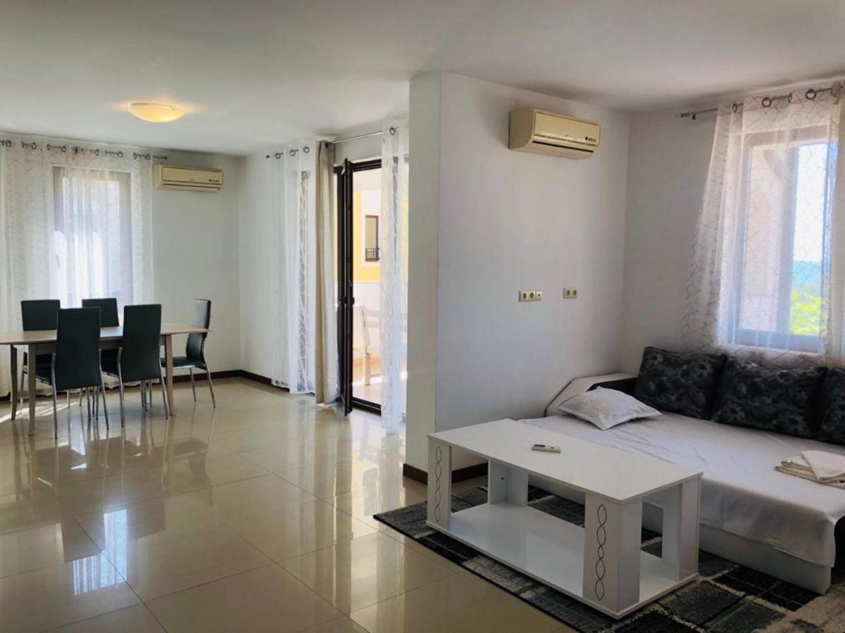 Mia Cassa Apartment สวิติ วลัส ภายนอก รูปภาพ