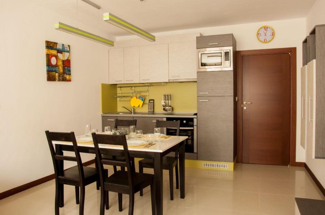 Mia Cassa Apartment สวิติ วลัส ภายนอก รูปภาพ
