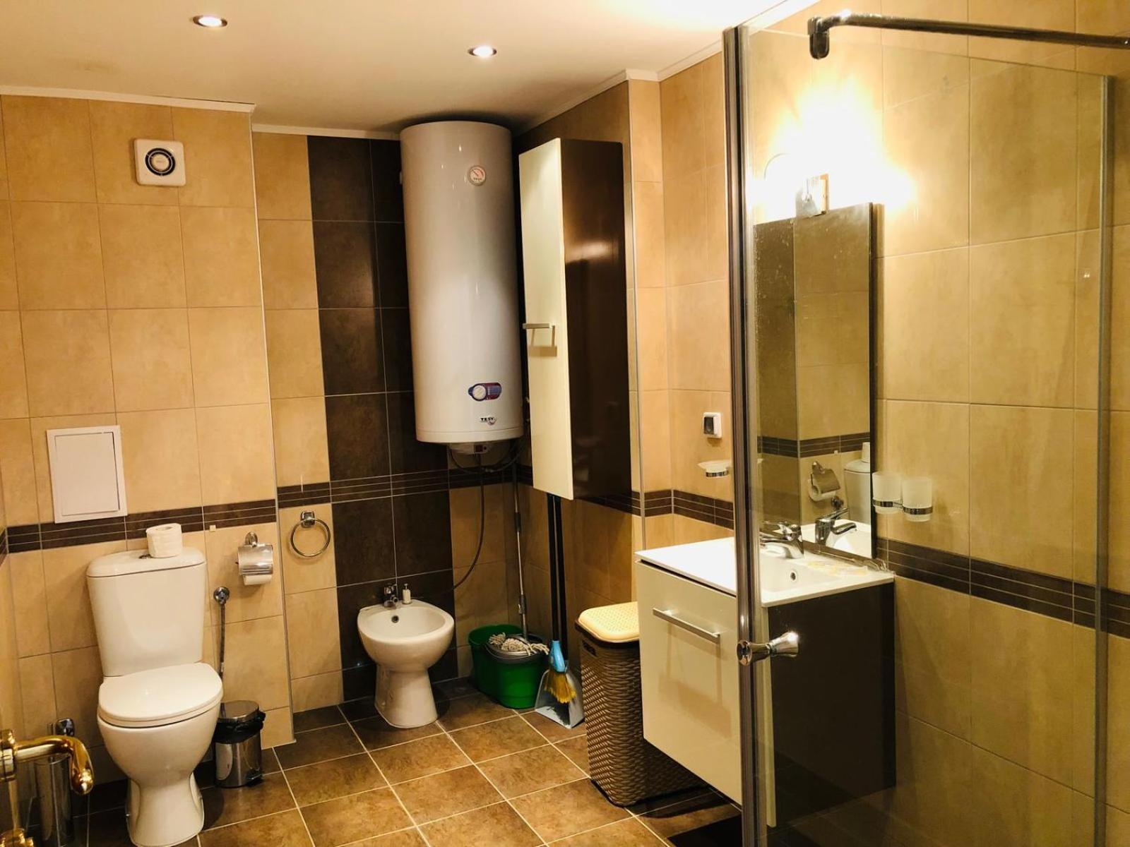 Mia Cassa Apartment สวิติ วลัส ภายนอก รูปภาพ